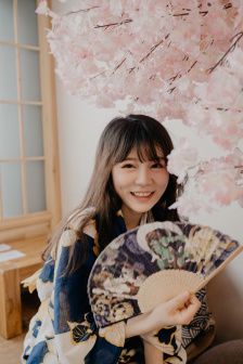 杨露璐